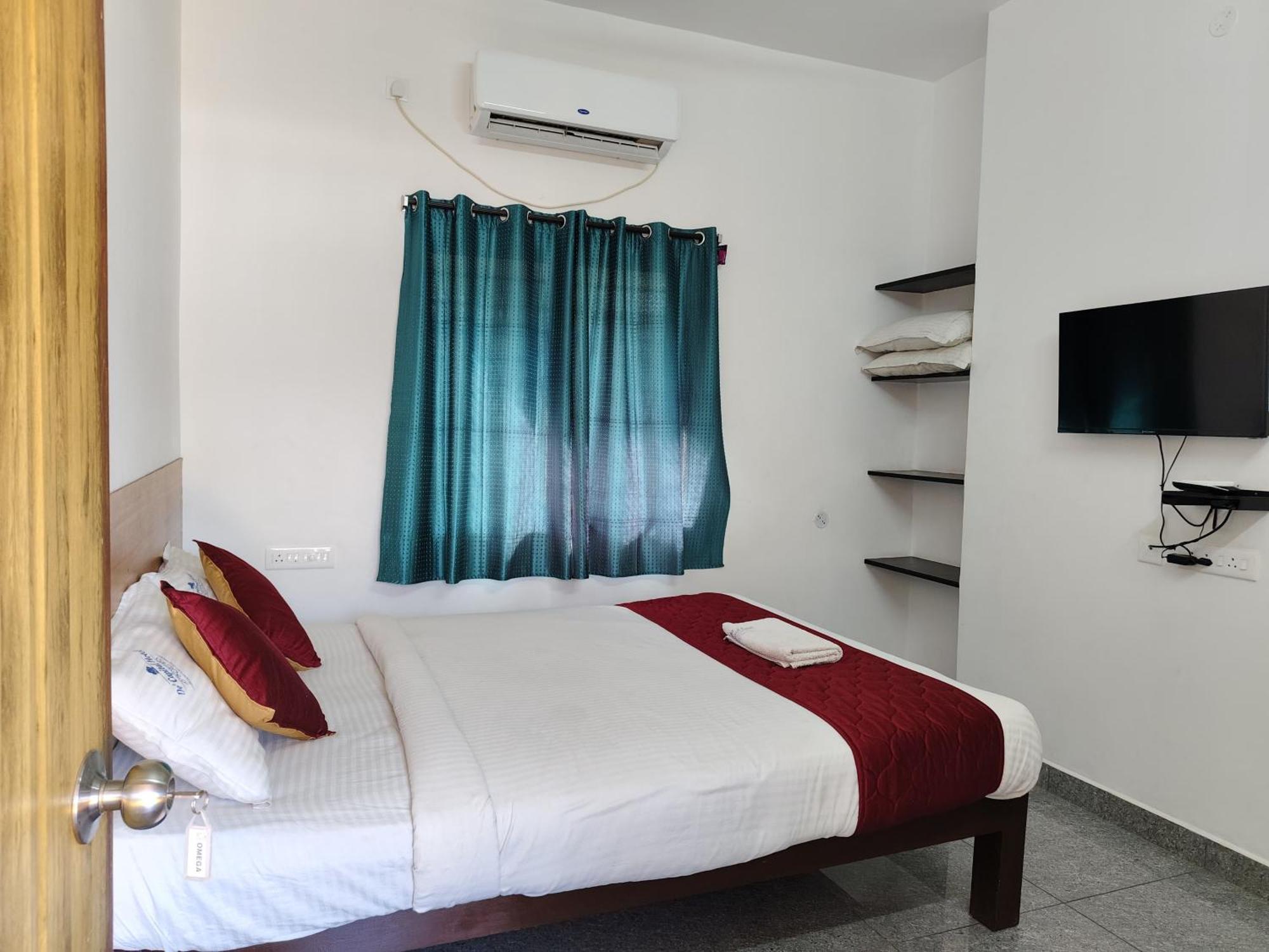 De' Capital Hotel Пондичери Екстериор снимка