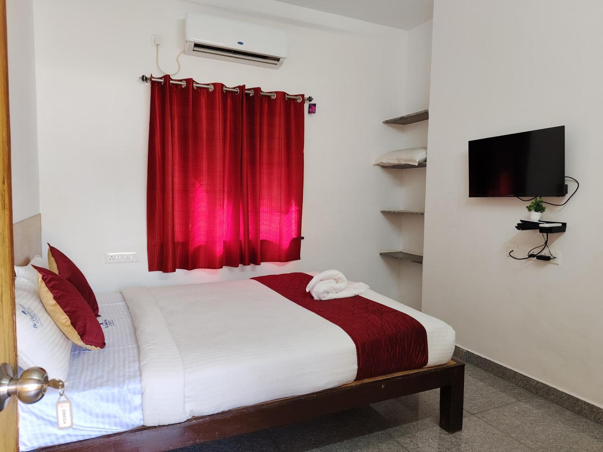 De' Capital Hotel Пондичери Екстериор снимка